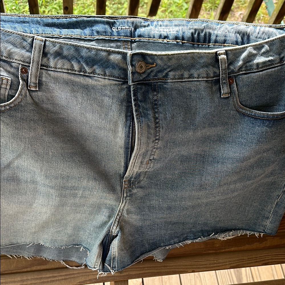 Denim Blue Women's plus size 24 cut off shorts